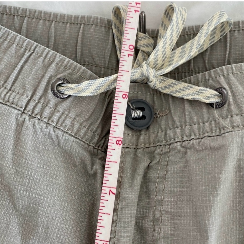 Vuori Taupe/Khaki Womenβs Ripstop Pant, Size M - Picture 9 of 13